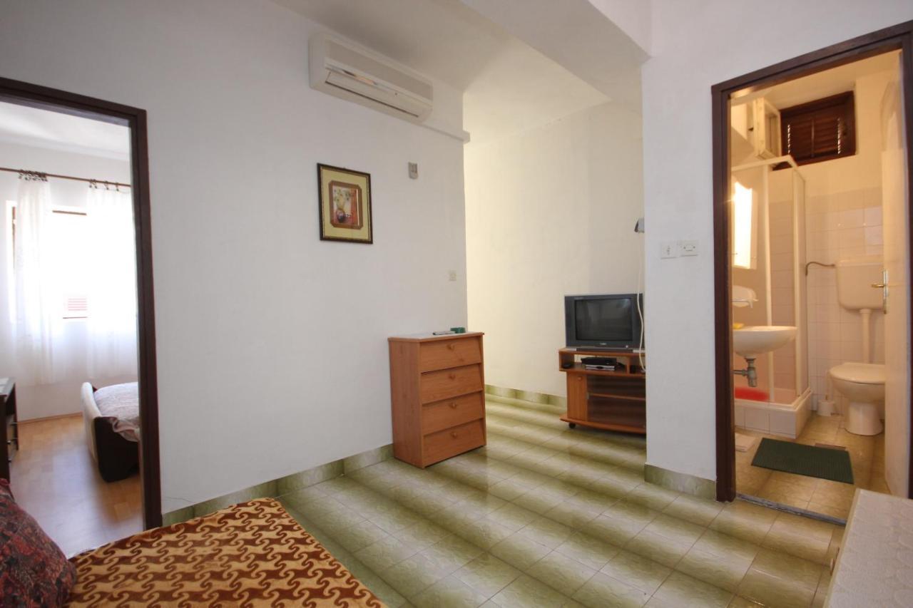 Apartment Savar 8079A Brbinj Eksteriør bilde